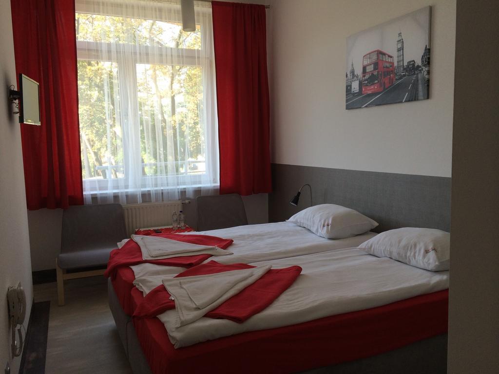 Hotel Kielce Zimmer foto